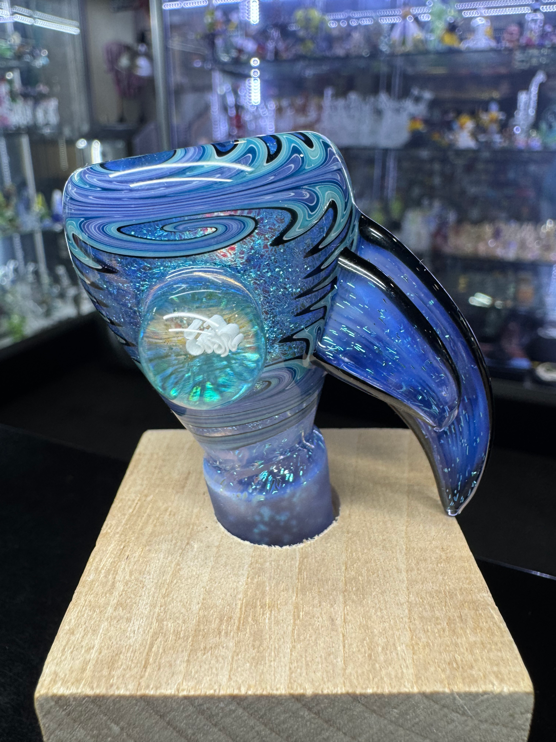 Eusheen 18mm - 3 Hole slide show