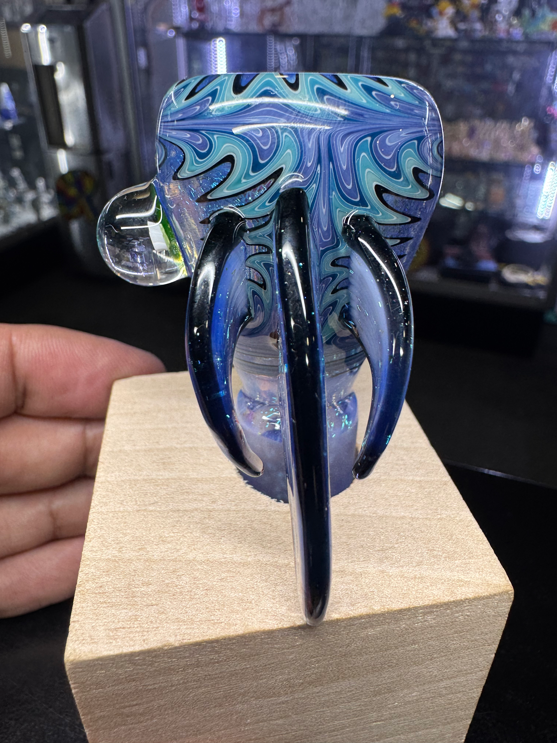 Eusheen 18mm - 3 Hole slide show