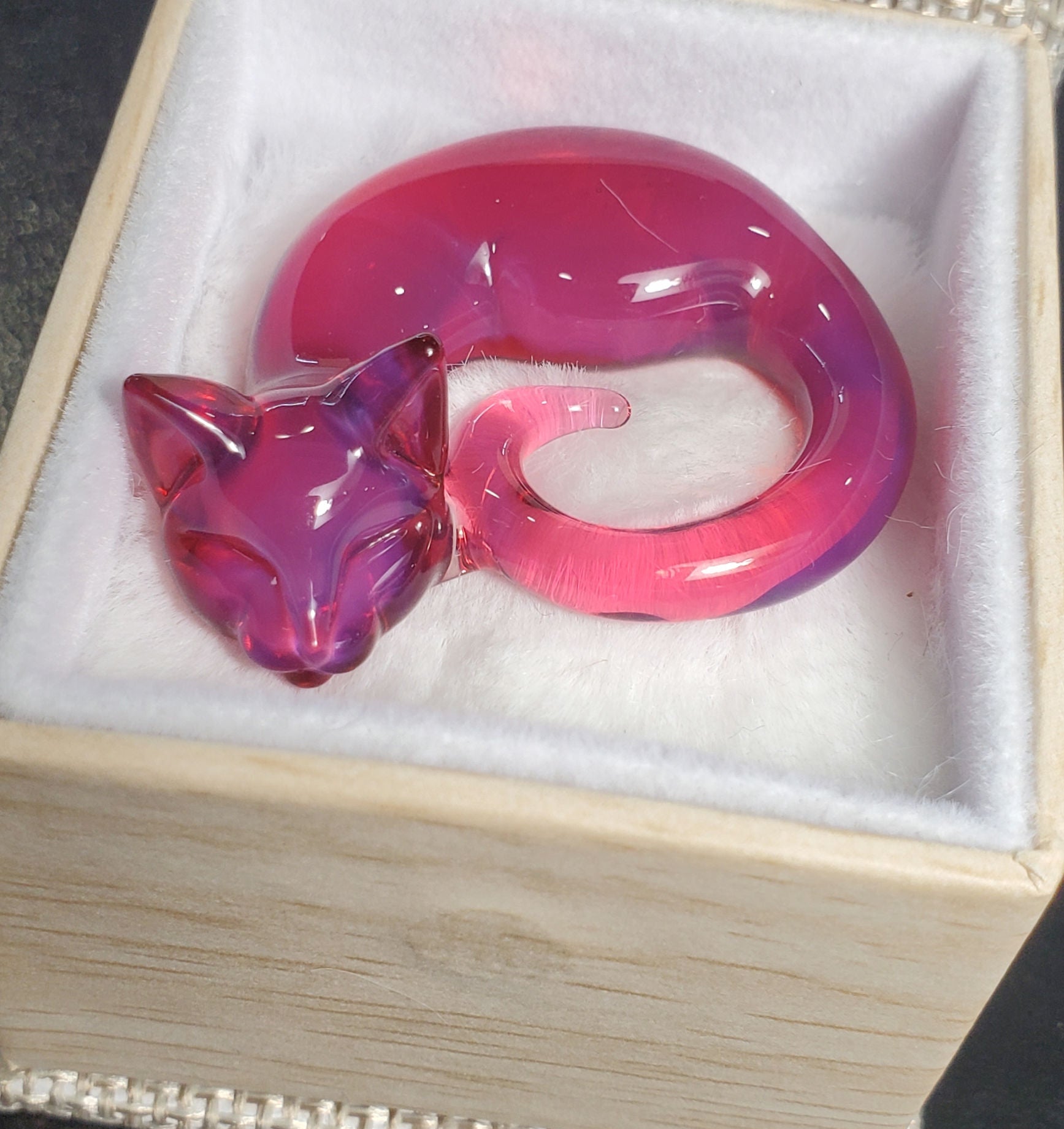 Spiller Woods Sleeping Kitty Pendant Telagenta Small