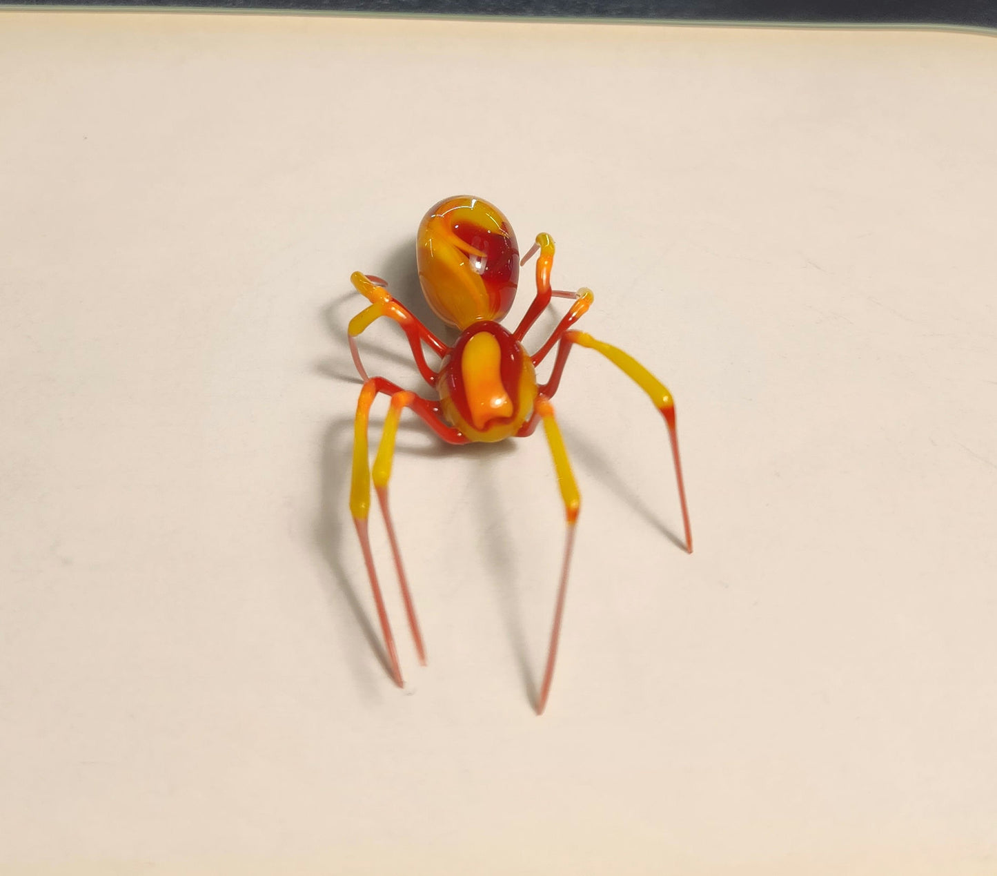 Vetropod  Yellow and Red Spider