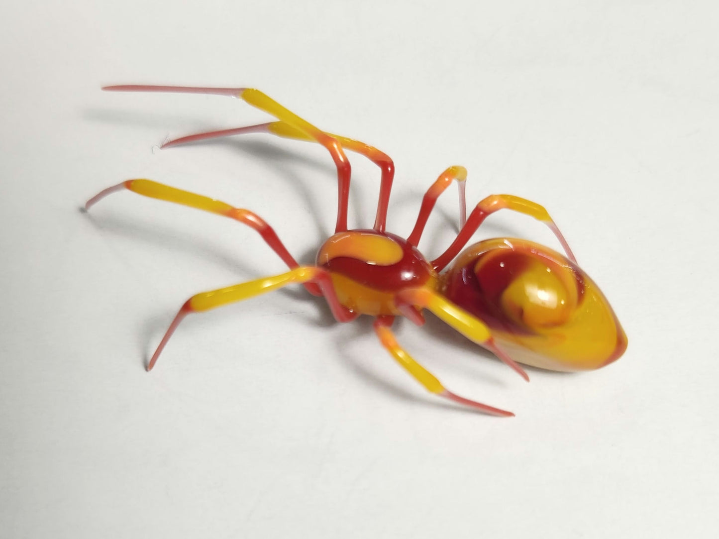 Vetropod  Yellow and Red Spider