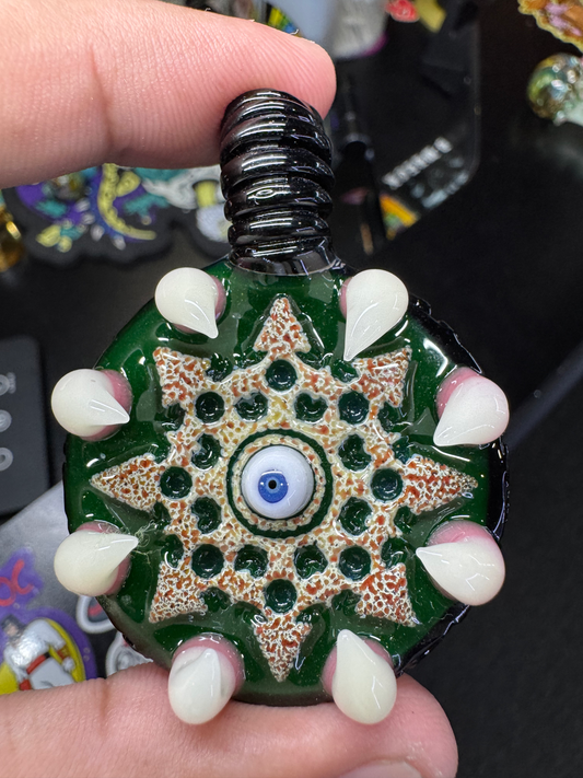 Dwreck x Salt Pendant 8 Point Star