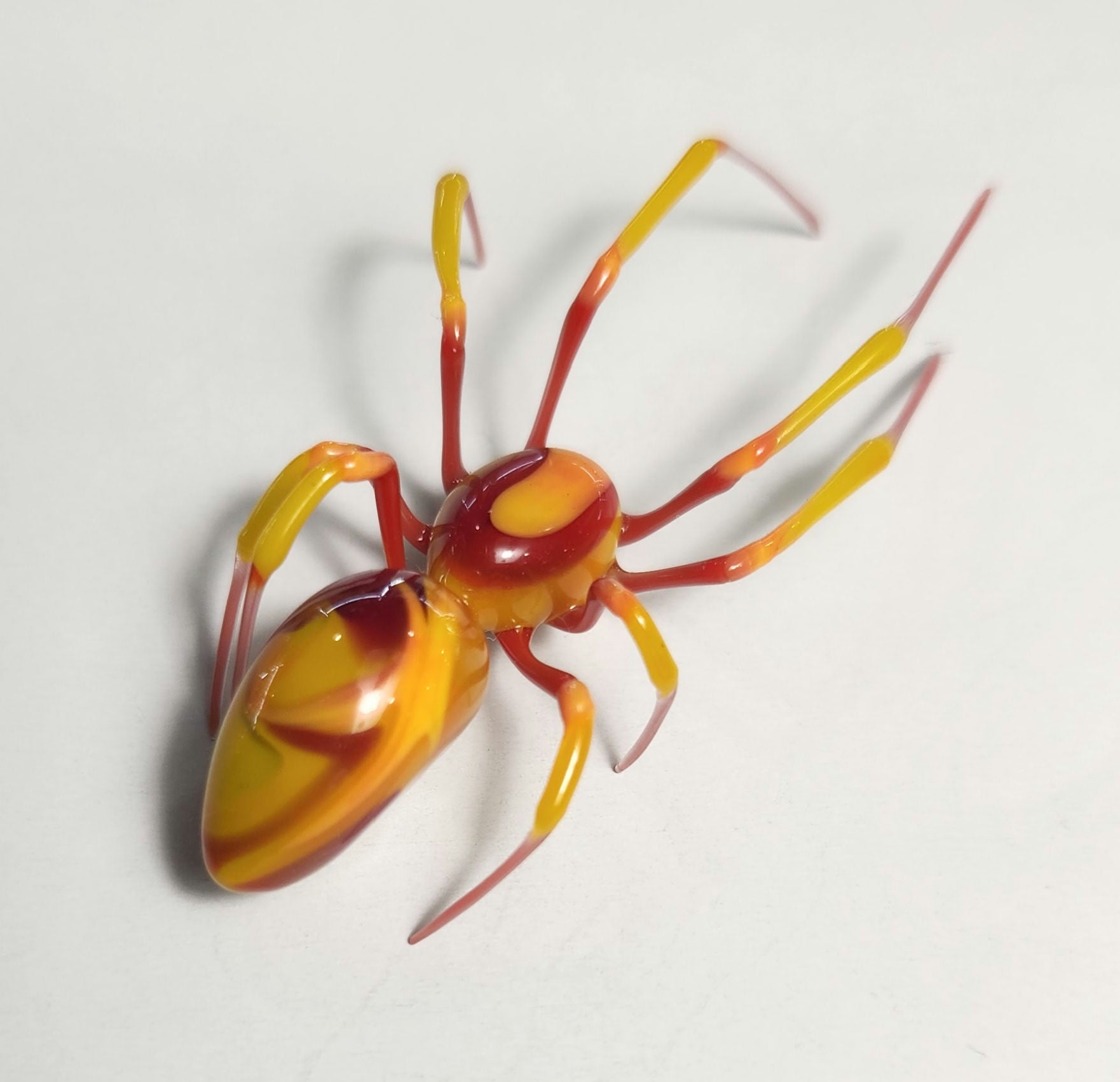 Vetropod  Yellow and Red Spider