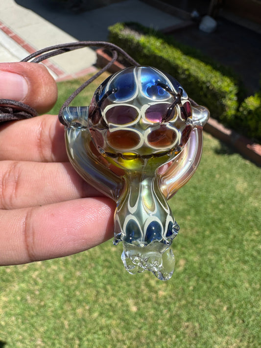 Slinger Peter Muller half torso pendant with UV